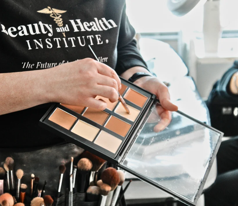 makeup artist classes tampa