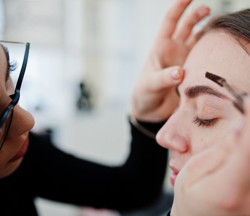 clases tinte cejas cerca de mi