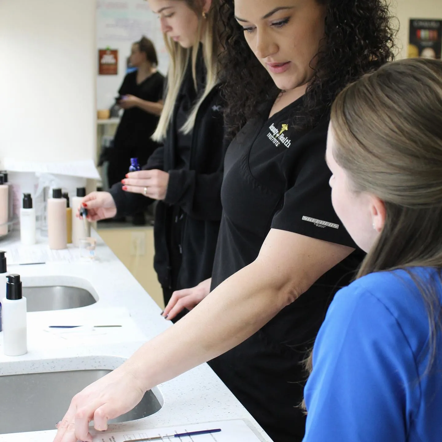 Contratar a estudiantes experimentadas