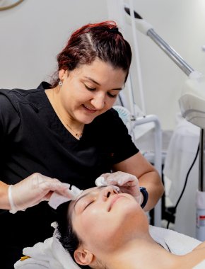 escuela entrenamiento analisis de piel