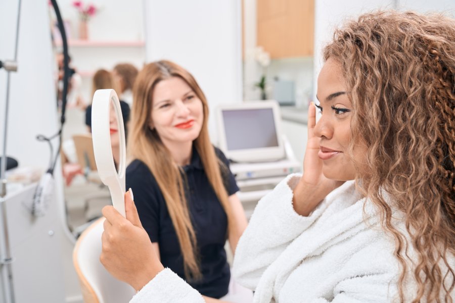 how does a medical aesthetician charge prices