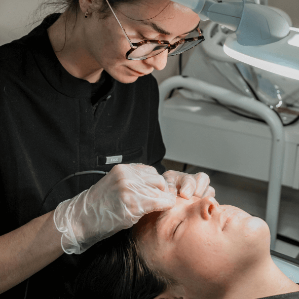diagnosing skin conditions properly